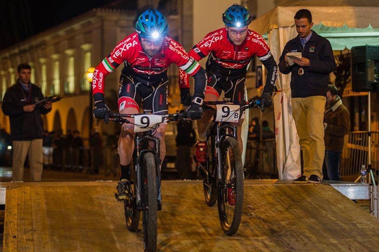 Prologen gikk inne byen Tarva. Laget Texpa leder rittet etter to av tre etapper. Foto: Algarve Bike Challenge