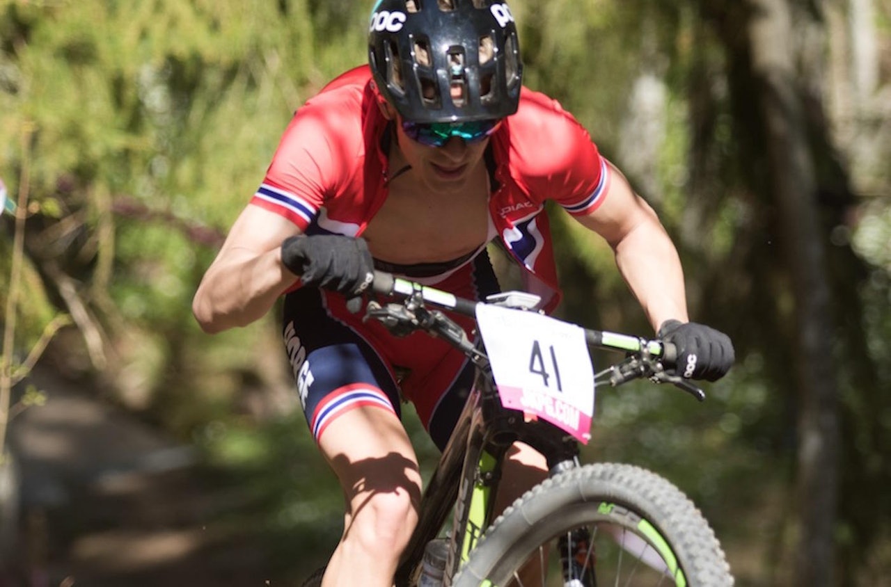 Tobias Halland Johannessen fra Soon CK debuterte til bronsemedalje i rundbane under VM i Nove Mesto. Foto: Bengt Ove Sannes Tobias Halland Johannessen fra Soon CK debuterte til bronsemedalje i rundbane under VM i Nove Mesto. Foto: Bengt Ove Sannes