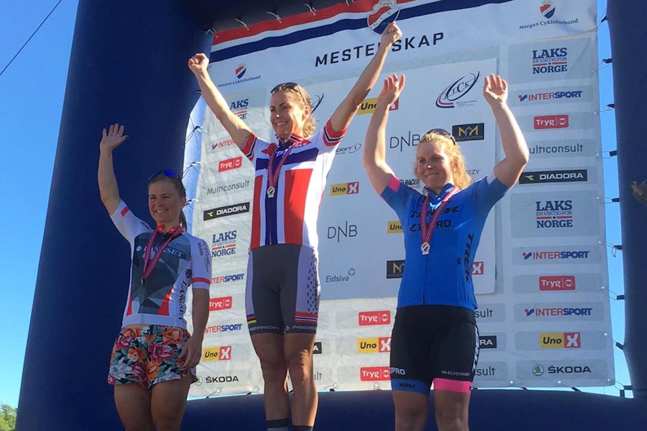 Gunn-Rita Dahle Flesjå vant nok et NM-gull. Nok en gang med knusende margin. Hildegunn Gjertrud Hovdenak tok sølv og Elisabeth Sveum bronse. Foto: Lena Øverbye Gunn-Rita Dahle Flesjå vant nok et NM-gull. Nok en gang med knusende margin. Hildegunn Gjertrud Hovdenak tok sølv og Elisabeth Sveum bronse. Foto: Lena Øverbye