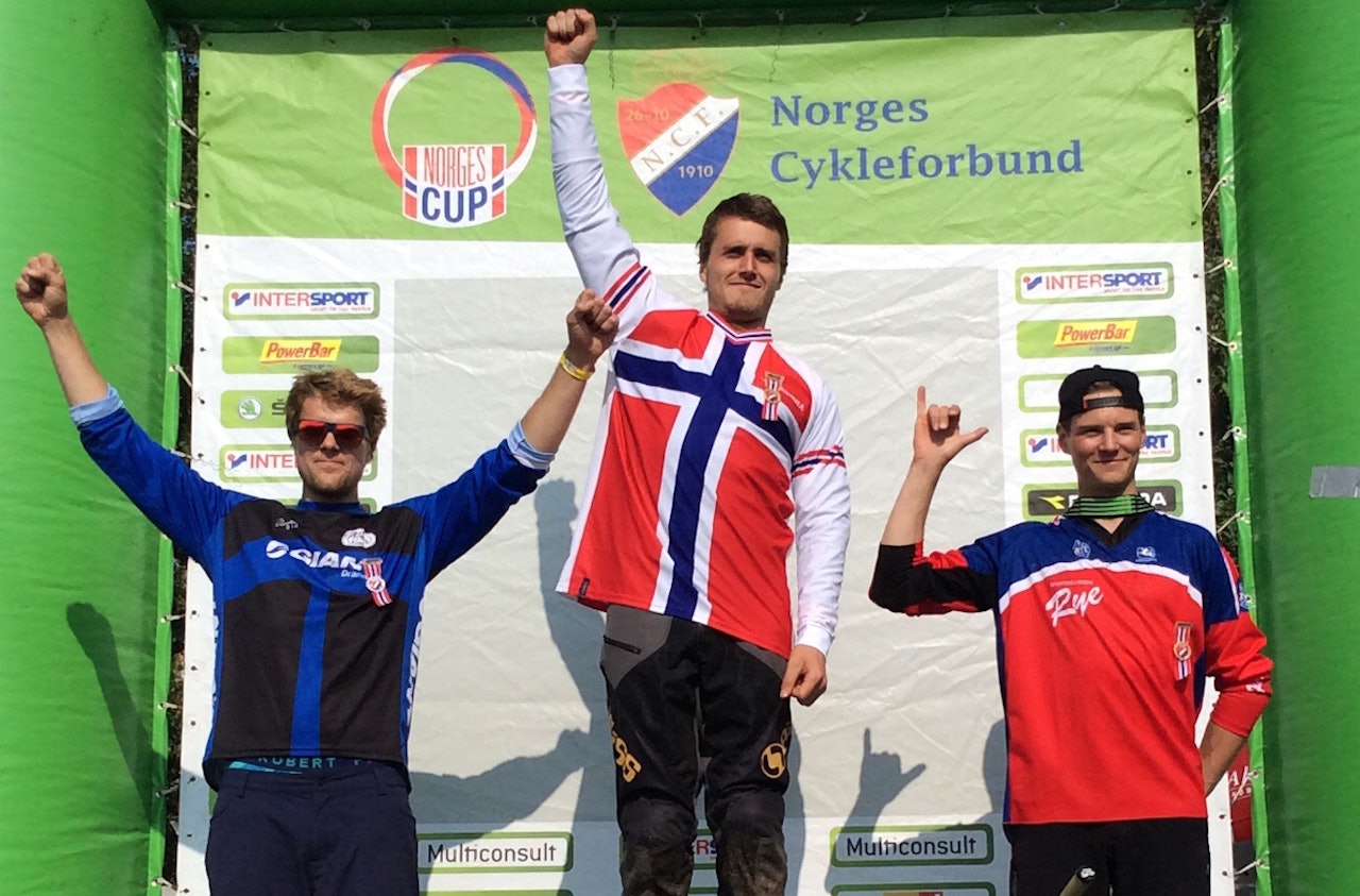 Isak Leivsson vant Nordisk mesterskap i Drammen i helga, og pallen var den samme som under NM i sommer: Leivsson på toppen, deretter Zakarias Blom-Johansen og Lars Sandviken på tredjeplass. Arkivfoto: NCF Isak Leivsson vant Nordisk mesterskap i Drammen i helga, og pallen var den samme som under NM i sommer: Leivsson på toppen, deretter Zakarias Blom-Johansen og Lars Sandviken på tredjeplass. Arkivfoto: NCF