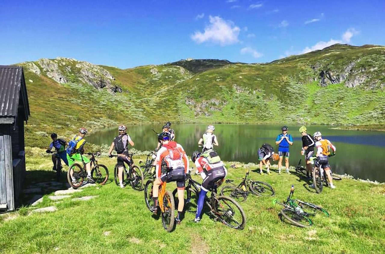 Terrengsykkelskolen på Skeikampen leverte også i år, og årets utgave stilte også med kanonvær. Foto: Martin Haugo Terrengsykkelskolen på Skeikampen leverte også i år, og årets utgave stilte også med kanonvær. Foto: Martin Haugo