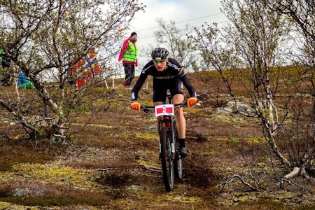 Lars Granberg fikk sitt comeback på Skaidi etter skadene han pådro seg da han ble påkjørt av en bil under trening i juli. Foto: Ziggy/Reklamehuset Nord Lars Granberg fikk sitt comeback på Skaidi etter skadene han pådro seg da han ble påkjørt av en bil under trening i juli. Foto: Ziggy/Reklamehuset Nord