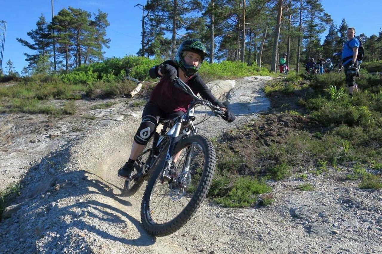 På søndag er det jentefest i Kjerringåsen for tredje gang denne sesongen. Foto: Annika Eiriksmoen På søndag er det jentefest i Kjerringåsen for tredje gang denne sesongen. Foto: Annika Eiriksmoen