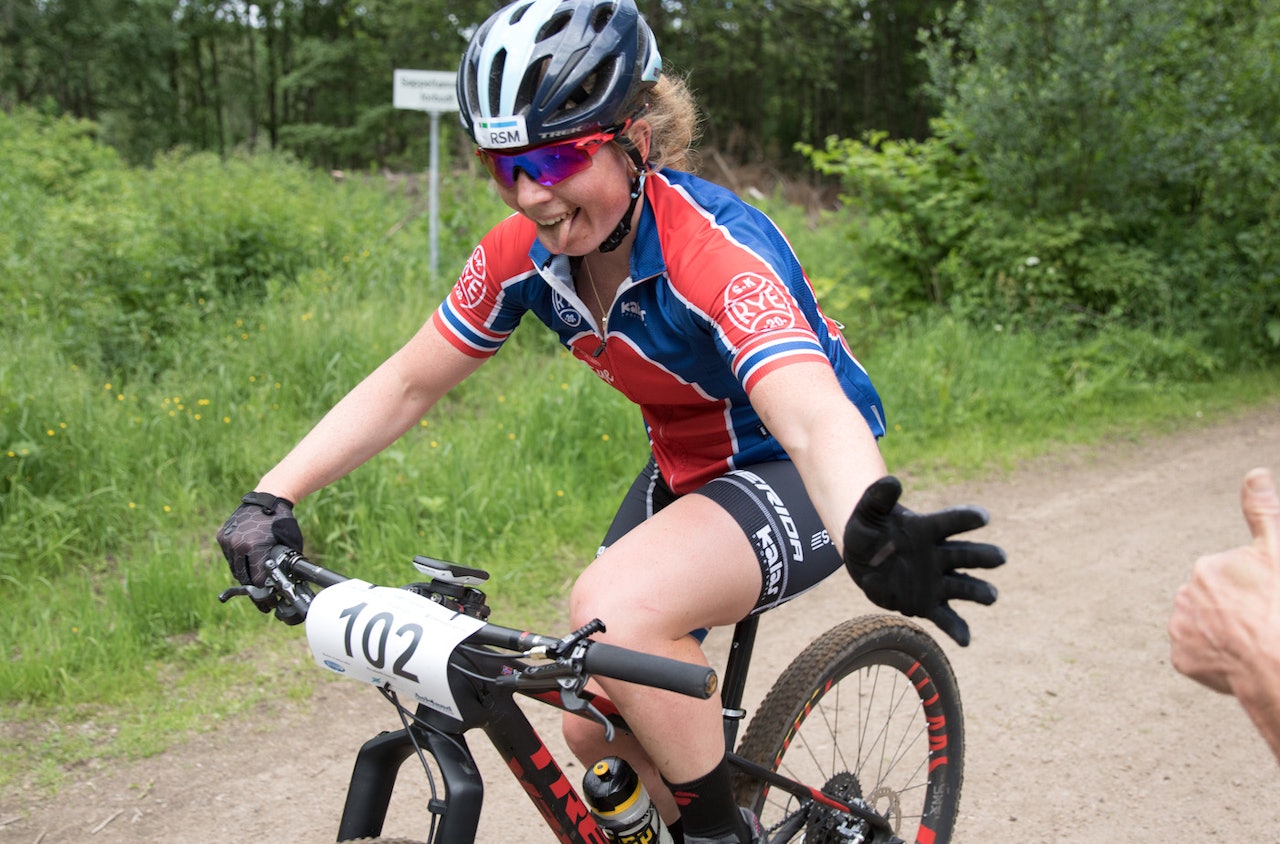 Elisabeth Sveum vant NM rundbane og får sykle mesterskapstrøya igjen for første gang siden 2008. Foto: Bengt Ove Sannes