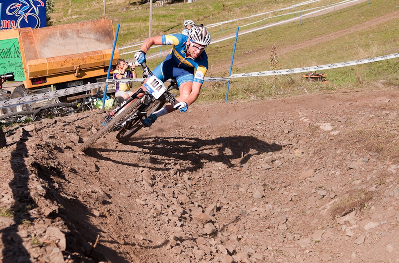 Emil Lindberg logget 75 mil denne uka. Det skal gi resultater i VM om to uker. Foto: Terrengsykkel Emil Lindberg logget 75 mil denne uka. Det skal gi resultater i VM om to uker. Foto: Terrengsykkel
