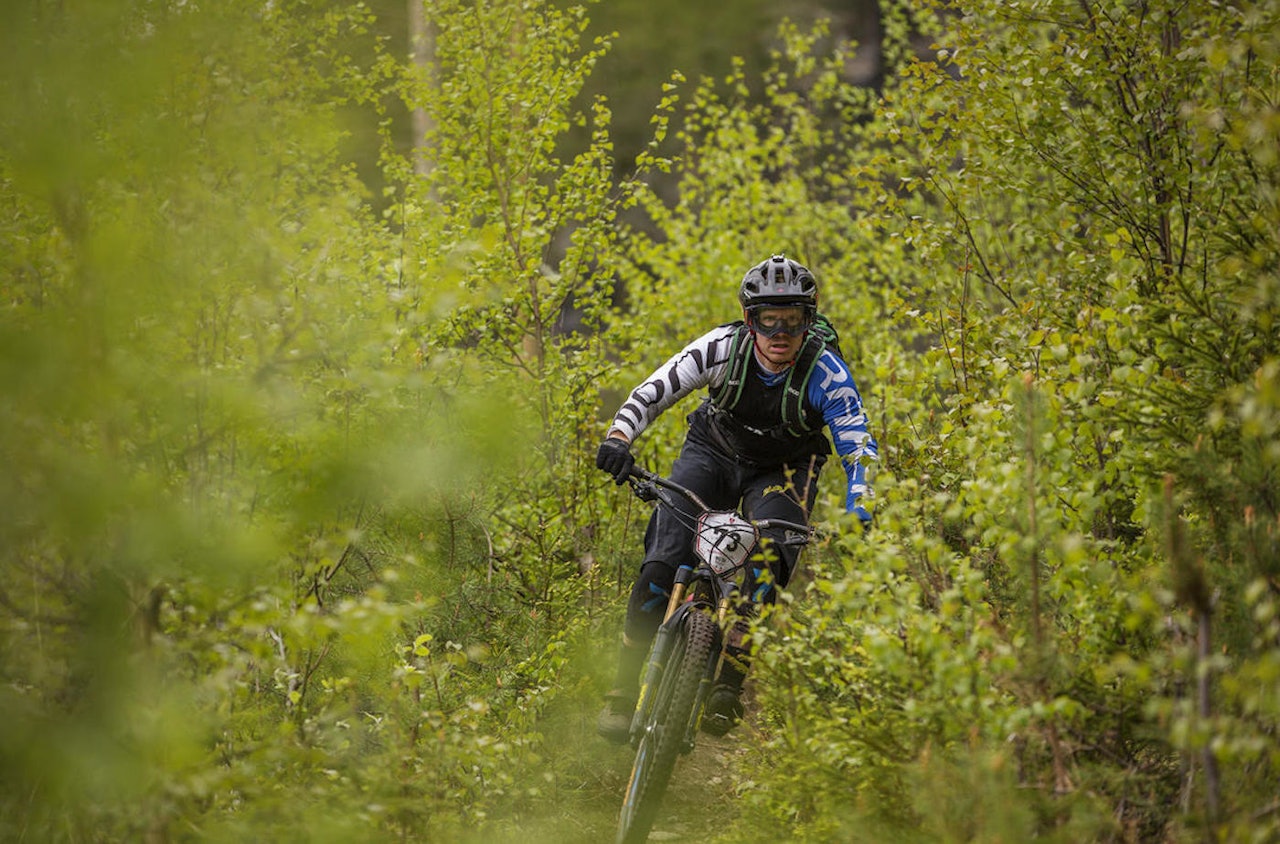 Espen Johnsen er en av gutta som har lyst til å vippe Zakka fra toppen av pallen, og helgas enduroritt i Traktor Bike Park er første mulighet. Foto: Kristoffer Kippernes Espen Johnsen er en av gutta som har lyst til å vippe Zakka fra toppen av pallen, og helgas enduroritt i Traktor Bike Park er første mulighet. Foto: Kristoffer Kippernes