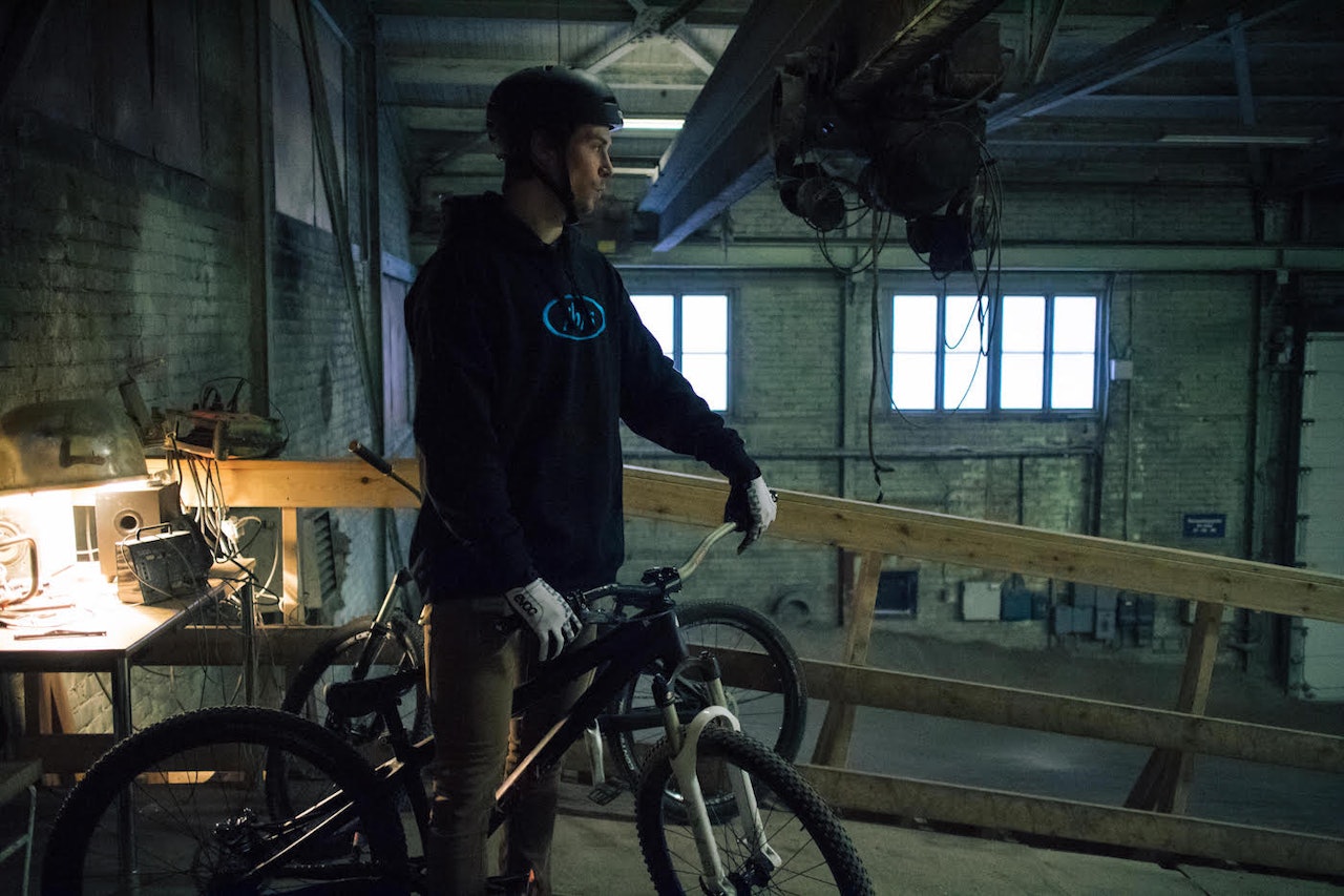 Zakarias Blom Johansen trekker innendørs når det blir svinekaldt ute. Foto: Martin Eriksson Zakarias Blom Johansen trekker innendørs når det blir svinekaldt ute. Foto: Martin Eriksson