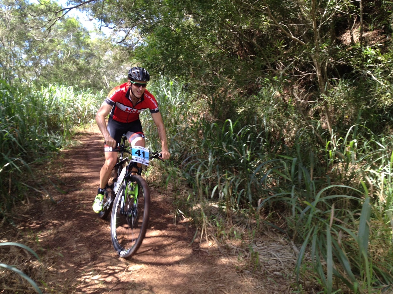 NORGESVENN: Philip Tavell bor i Oslo, men selger seg nå til høystbydende som hjelperytter i Cykelvasan. Her avbildet under X-terra-VM på Hawaii i fjor. NORGESVENN: Philip Tavell bor i Oslo, men selger seg nå til høystbydende som hjelperytter i Cykelvasan. Her avbildet under X-terra-VM på Hawaii i fjor.