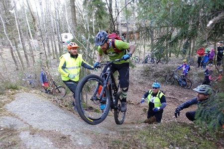 Are Tallaksrud cruxet seg til konge på Fredrikstad Crux Jam 2016, som ble arrangert 22.-24. april. Foto: Pål Valbjørk Are Tallaksrud cruxet seg til konge på Fredrikstad Crux Jam 2016, som ble arrangert 22.-24. april. Foto: Pål Valbjørk