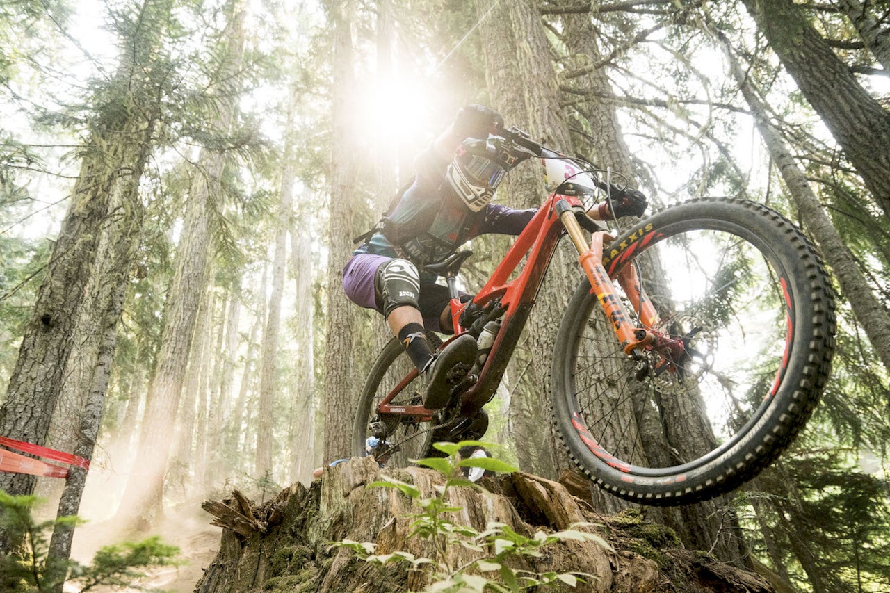 Zakarias Blom Johansen ble nummer 21 i Whistler. Lagvenninna Anita Gehrig (bildet) tok fjerdeplassen, og laget Ibis Cycles Enduro Race Team leder fortsatt serien sammenlagt. Foto: Enduro World Series Zakarias Blom Johansen ble nummer 21 i Whistler. Lagvenninna Anita Gehrig (bildet) tok fjerdeplassen, og laget Ibis Cycles Enduro Race Team leder fortsatt serien sammenlagt. Foto: Enduro World Series