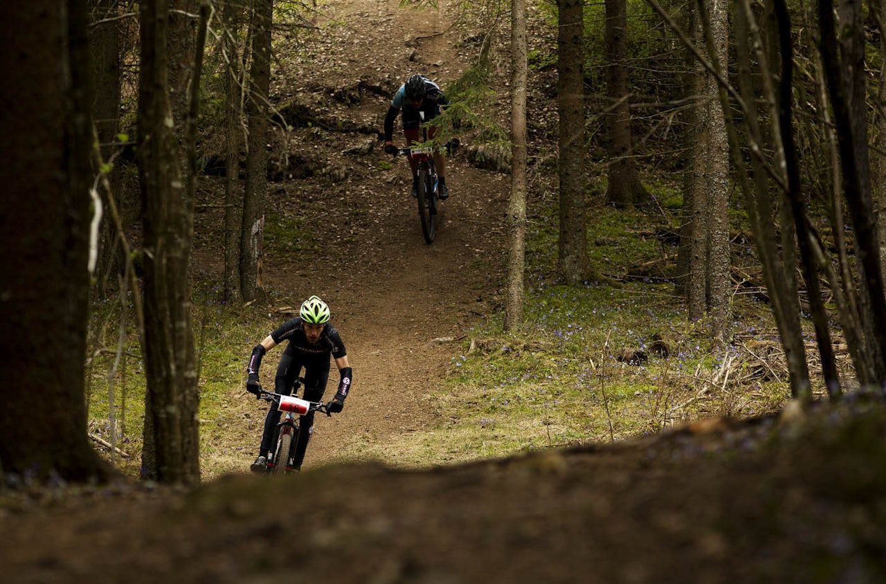 Erik Kay foran Thomas Engelsgjerd i dette partiet av løypa, men Engelsgjerd tok siste stikk og var førstemann i mål i fjor. Foto: Kristoffer Kippernes Erik Kay foran Thomas Engelsgjerd i dette partiet av løypa, men Engelsgjerd tok siste stikk og var førstemann i mål i fjor. Foto: Kristoffer Kippernes