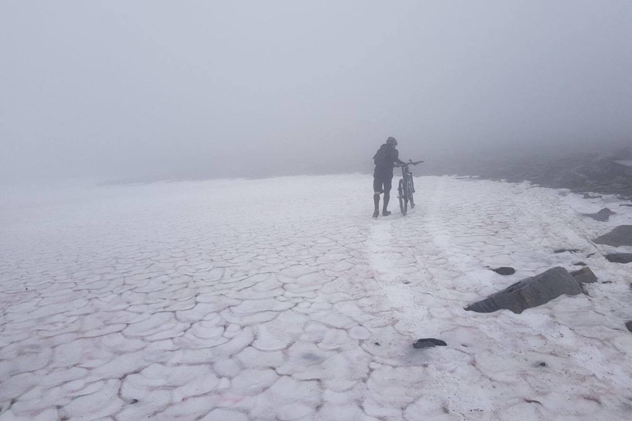 Australierne i Team Outspire opplevde mye i løpet av de 190 kilometerne de forserte før de måtte gi seg på OF700. Foto: Joshua Stinton