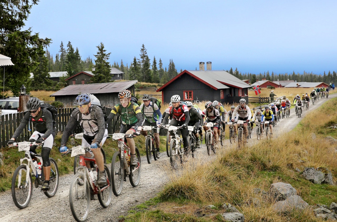 Blant mange mosjonister har Birkebeinerrittet status som uoffisielt NM, en målestokk på eget nivå mot andre og seg selv fra år til år. Foto: Birken AS birken birkebeinerrittet løype