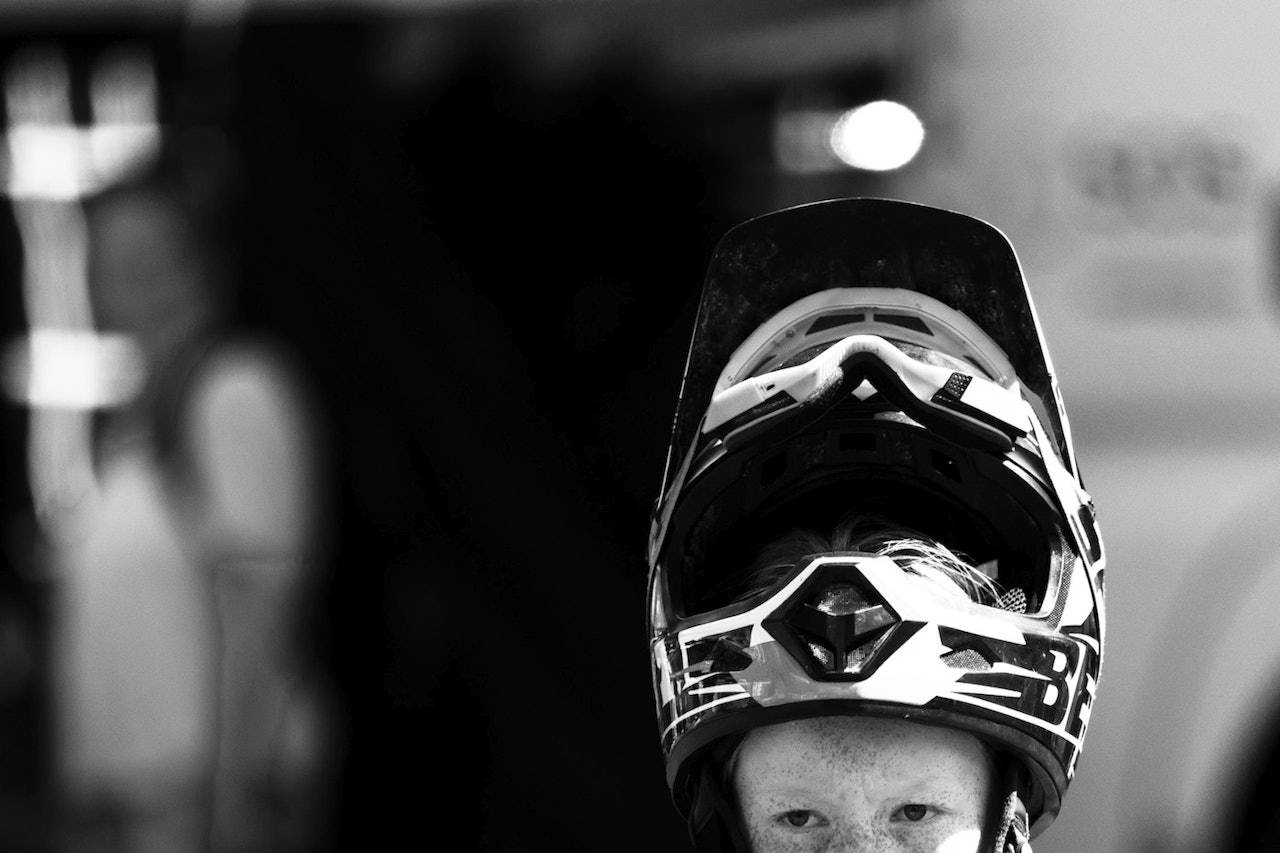 Preget av stundens alvor før start. Foto: Snorre Veggan Preget av stundens alvor før start. Foto: Snorre Veggan