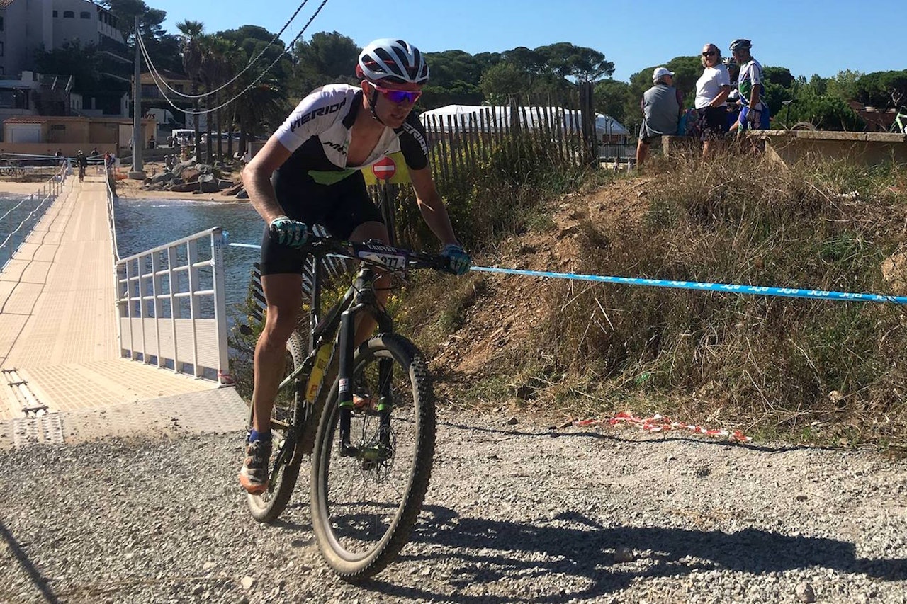 Øivind Bjerkseth fikk heng på noen av verdens beste da han debuterte i Roc Maraton under terrengfestivalen Roc d’Azur. Først måtte han imidlertid ta dem igjen, og det skjedde en time ut i rittet. Foto: Martin Haugo Øivind Bjerkseth fikk heng på noen av verdens beste da han debuterte i Roc Maraton under terrengfestivalen Roc d’Azur. Først måtte han imidlertid ta dem igjen, og det skjedde en time ut i rittet. Foto: Martin Haugo