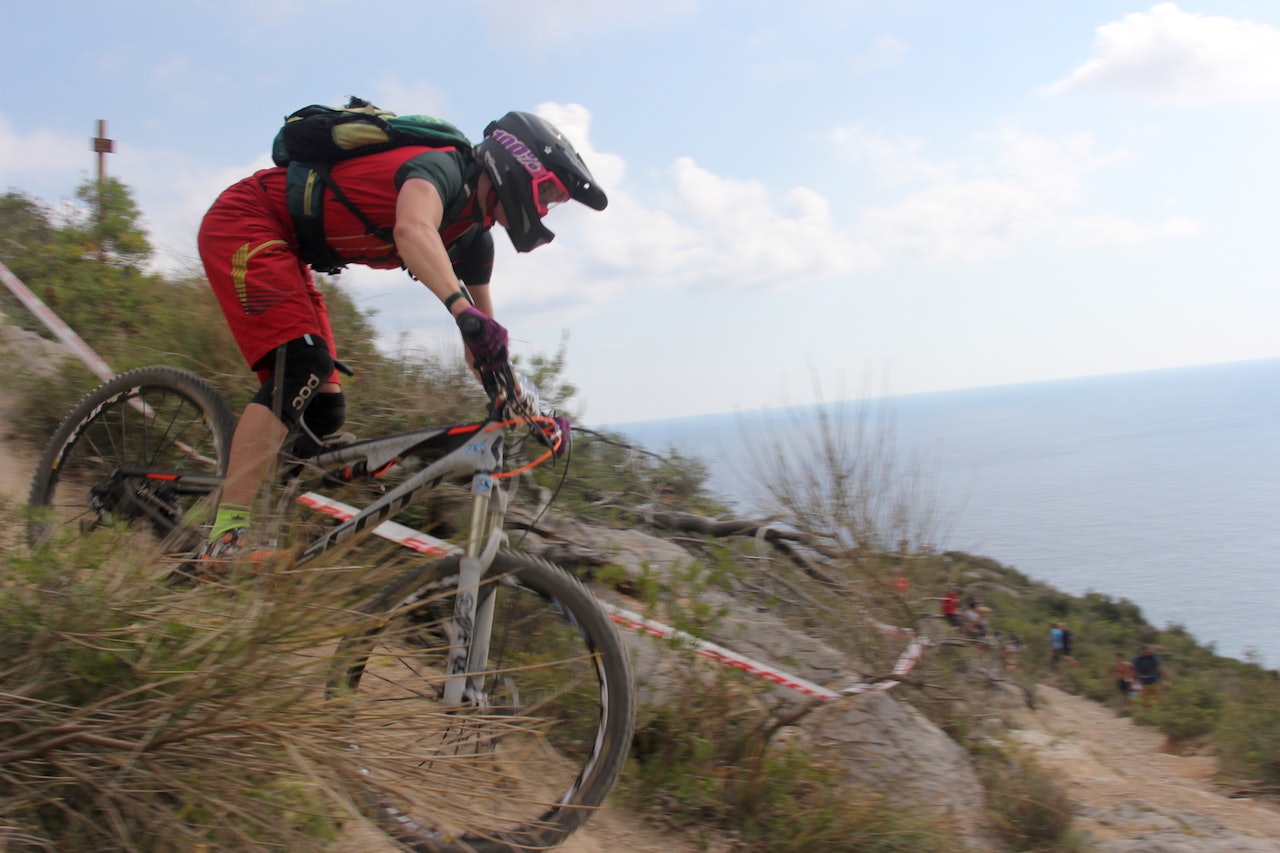 Petter Fagerhaug debuterte til tredjeplass i Enduro World Series. Foto: Ingeborg Scheve Petter Fagerhaug debuterte til tredjeplass i Enduro World Series. Foto: Ingeborg Scheve