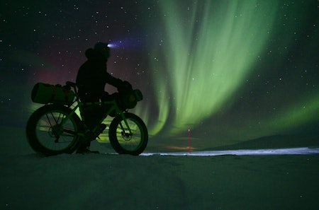 Mikhail Itkin fikk oppleve Finnmarksvidda på sitt flotteste i løpet av de åtte nettene han syklet i Finnmarksløpsløypa. Foto: Privat