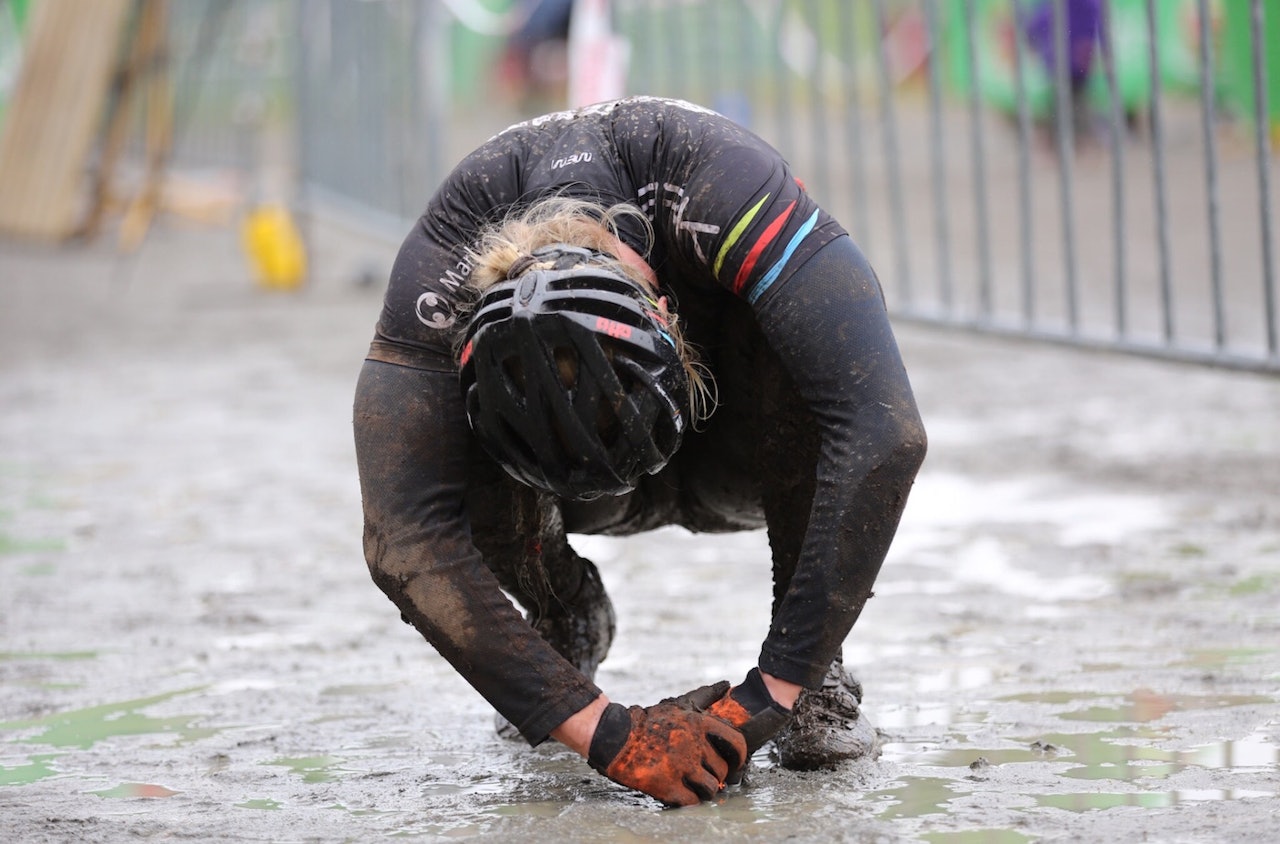 Ingrid Sofie Bøe Jacobsen vant med halvannet minutts margin. Men 5 og en halv time i skogen kostet. Foto: Snorre Veggan Ingrid Sofie Bøe Jacobsen vant med halvannet minutts margin. Men 5 og en halv time i skogen kostet. Foto: Snorre Veggan