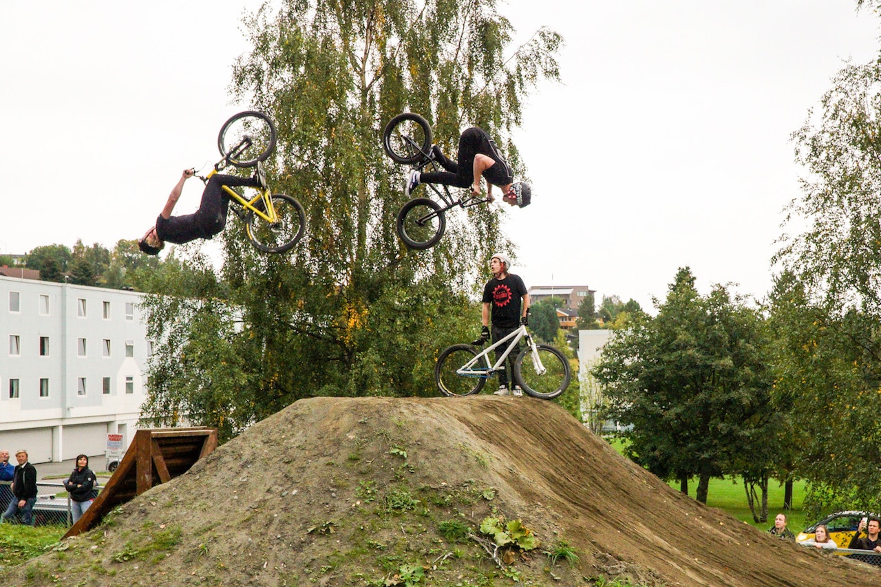 Erik Testdal og Didrik Dege Dimmen i aksjon under åpningen av Havstad sykkelpark på lørdag. Foto: Mikkel Byrsø Dan-Rognlie Erik Testdal og Didrik Dege Dimmen i aksjon under åpningen av Havstad sykkelpark på lørdag. Foto: Mikkel Byrsø Dan-Rognlie