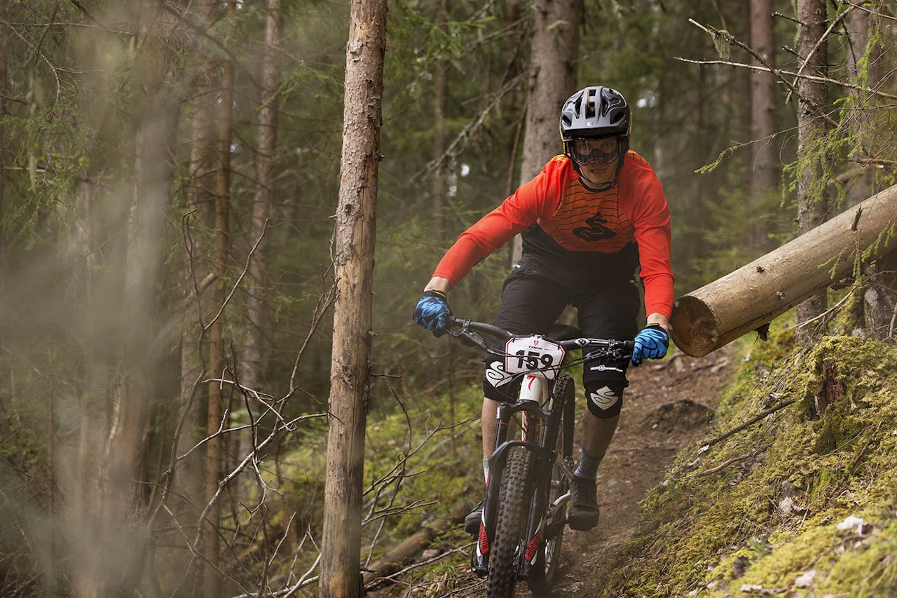Zakarias Blom Johansen fra SK Rye/Specialized Nordic vant den europeiske endurocupen Specialized SRAM Enduroseries sammenlagt med seier i tre av fire ritt og en andreplass. Foto: Kristoffer Kippernes Zakarias Blom Johansen fra SK Rye/Specialized Nordic vant den europeiske endurocupen Specialized SRAM Enduroseries sammenlagt med seier i tre av fire ritt og en andreplass. Foto: Kristoffer Kippernes