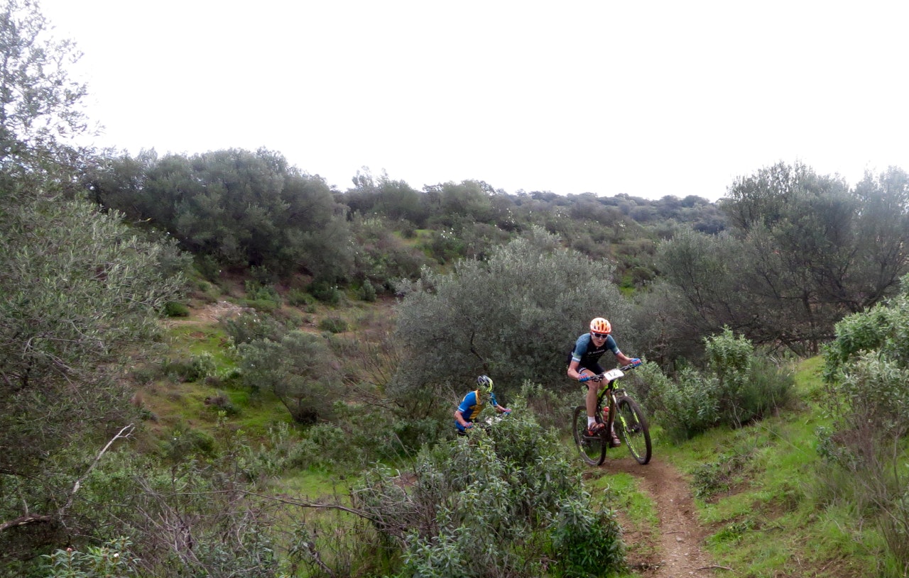SVENSK SEIER: Gustav Larsson og Calle Friberg stakk fra feltet nedover og sikret seg sin første etappeseier på den 5. etappen i Andalucia Bike Race. Foto: Jordi Bonet.  SVENSK SEIER: Gustav Larsson og Calle Friberg stakk fra feltet nedover og sikret seg sin første etappeseier på den 5. etappen i Andalucia Bike Race. Foto: Jordi Bonet.