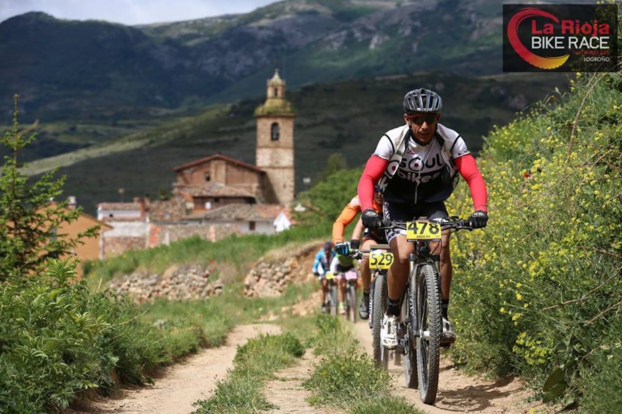RÅ LANGHELG: En langhelg med La Rioja Bike Race byr på mye fin sykling og knallhard rittkjøring i skjønn forening. 