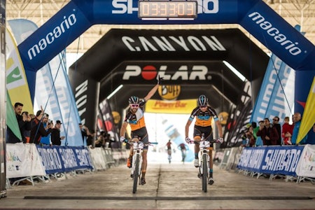 OVERRASKELSE: Periklis Ilias og Tiago Ferreira tok en solid, men noe overraskende etappeseier på kongeetappen i årets Andalucia Bike Race. OVERRASKELSE: Periklis Ilias og Tiago Ferreira tok en solid, men noe overraskende etappeseier på kongeetappen i årets Andalucia Bike Race.