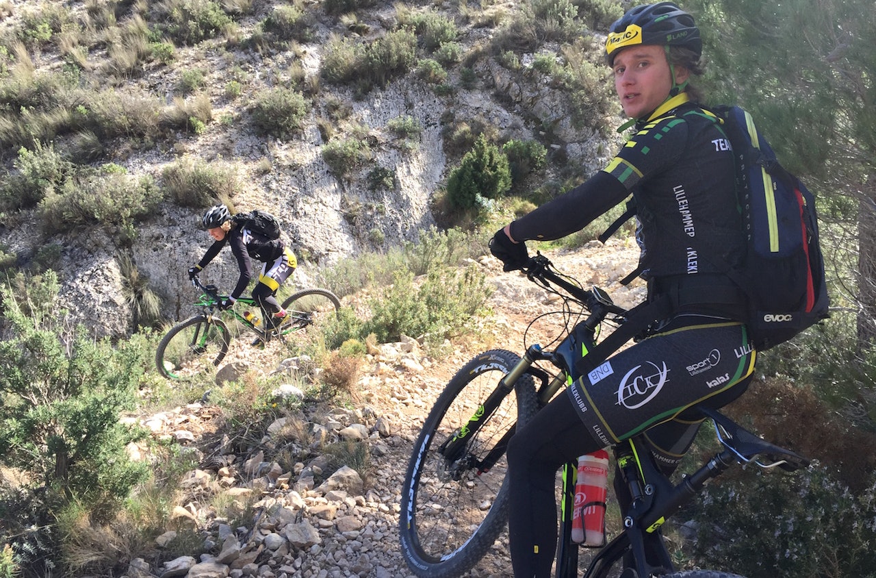 Sigurd Salberg Pedersen er på samling i Benidorm med både NTG og Lillehammers elitelag. Det gir ekstra uttelling, sier han. Foto: Privat  Sigurd Salberg Pedersen er på samling i Benidorm med både NTG og Lillehammers elitelag. Det gir ekstra uttelling, sier han. Foto: Privat