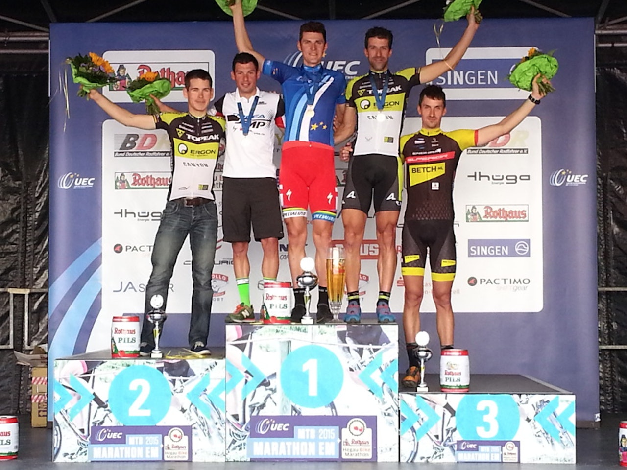 MANGLENDE GULL: Kulhavy har fra før VM og EM-gull i rundbane, VM-gull i maraton og OL-gull i rundbane samt seier i rundbaneverdenscupen sammenlagt. Nå fyllte han opp samlingen med EM-gull i maraton. MANGLENDE GULL: Kulhavy har fra før VM og EM-gull i rundbane, VM-gull i maraton og OL-gull i rundbane samt seier i rundbaneverdenscupen sammenlagt. Nå fyllte han opp samlingen med EM-gull i maraton.