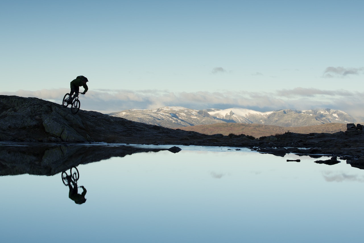 BLÅTIMEN:Vi stiller ingen krav til soloppganger, men stikker du ut før sola står opp, får kanskje bildene litt ekstra stemning over seg. (foto: Kristoffer H. Kippernes) BLÅTIMEN:Vi stiller ingen krav til soloppganger, men stikker du ut før sola står opp, får kanskje bildene litt ekstra stemning over seg. (foto: Kristoffer H. Kippernes)