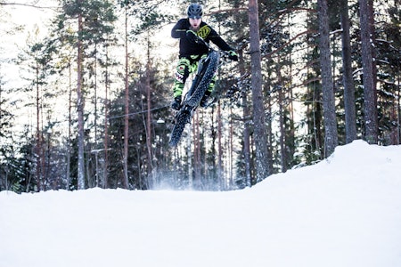 RÅSKALLE: Det var omtrent etter dette at programleder Kippernes innså at Michael Cook like godt fikk holde på selv. Bilde: Christian Nerdrum fatbike fatbikefeber