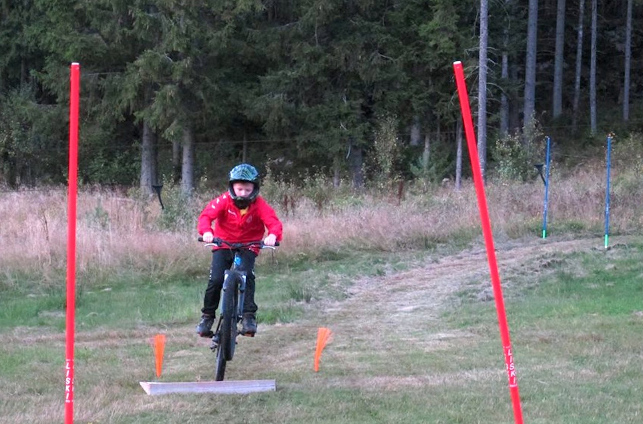 Rekrutteringsritt, slik som her fra Kjerringåsen i høst, er avgjørende for å få flere arrangører på elitenivå, mener Silje Holmsen i grenutvalget for utfor i NCF. Foto: Privat Rekrutteringsritt, slik som her fra Kjerringåsen i høst, er avgjørende for å få flere arrangører på elitenivå, mener Silje Holmsen i grenutvalget for utfor i NCF. Foto: Privat