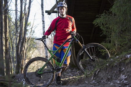 RAKETT: Kristoffers rakett fra Spania holder ham på hugget foran utforsesongen. RAKETT: Kristoffers rakett fra Spania holder ham på hugget foran utforsesongen.