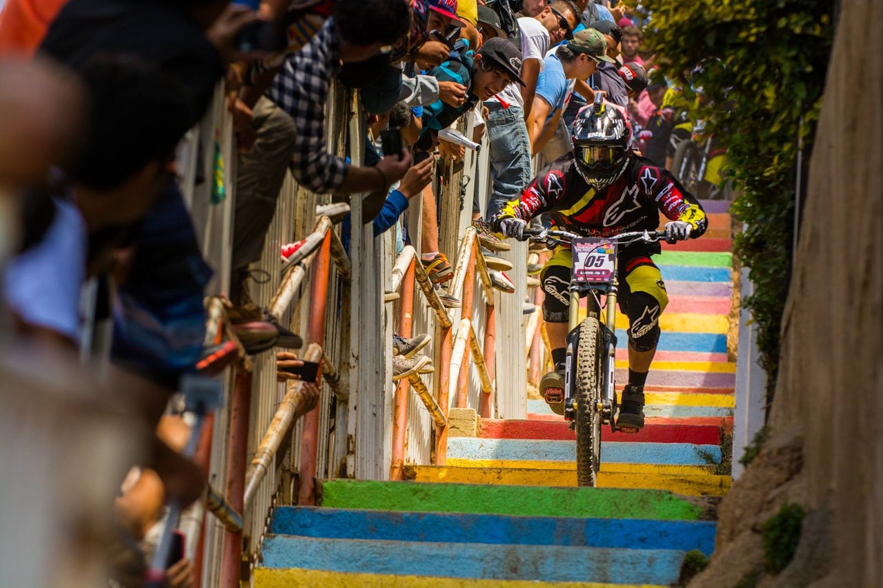 God til trappesykling: Mick Hannah og Polygon UR-laget har allerede brukt BOS en god del. Og til mye mer enn bare å ralle ned trapper. God til trappesykling: Mick Hannah og Polygon UR-laget har allerede brukt BOS en god del. Og til mye mer enn bare å ralle ned trapper.