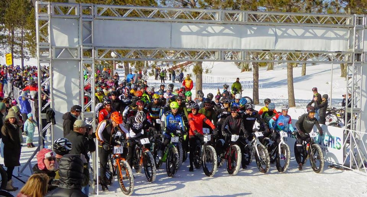 STORT: 800 deltagere hadde funnet frem tjukksyklene til Fatbike Birkie i helgen.  fatbike ritt USA