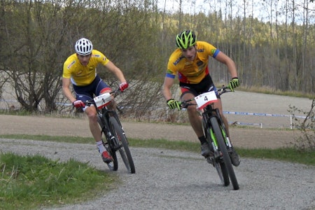 Ola Kjøren måtte se Emil Linde (til høyre) ta andre stikk i Norgescupen, etter at de tok kjempet nebb og klør til nest siste runde. Foto: Brynjar Åmot/NCF