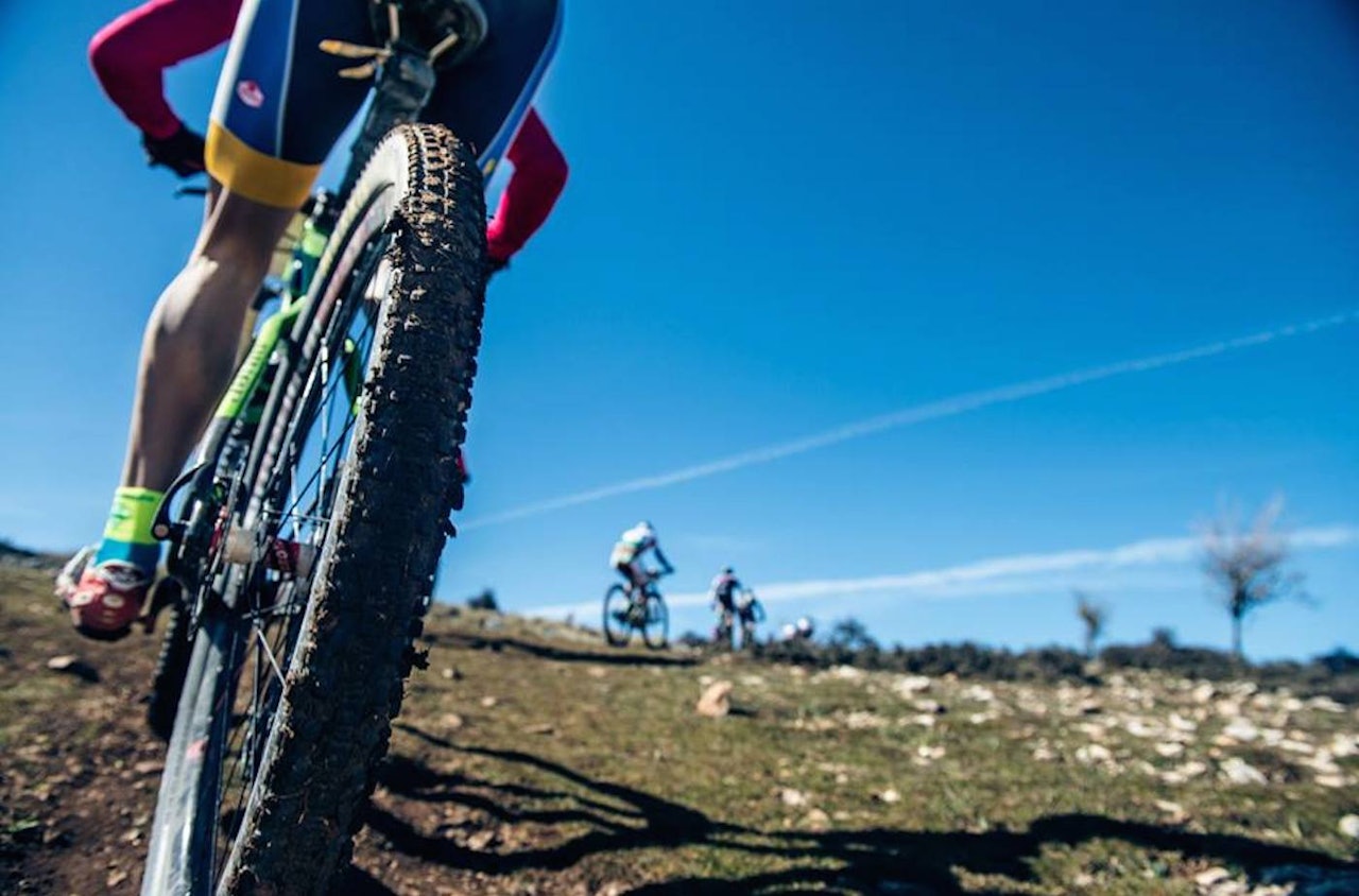RÅTT: Andalucia Bike Race byr på ville utforkjøringer og rå natur, melder årets deltakere. Foto: Arrangøren