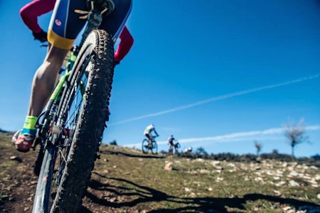 RÅTT: Andalucia Bike Race byr på ville utforkjøringer og rå natur, melder årets deltakere. Foto: Arrangøren