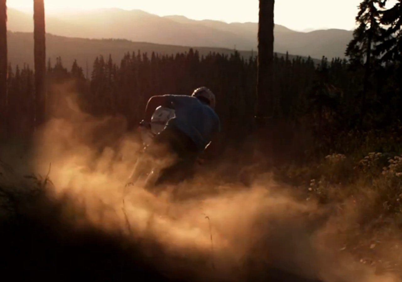 HENG MED: Friskt tempo på syklingen i denne re-editen.Foto: Anthill Films HENG MED: Friskt tempo på syklingen i denne re-editen.Foto: Anthill Films