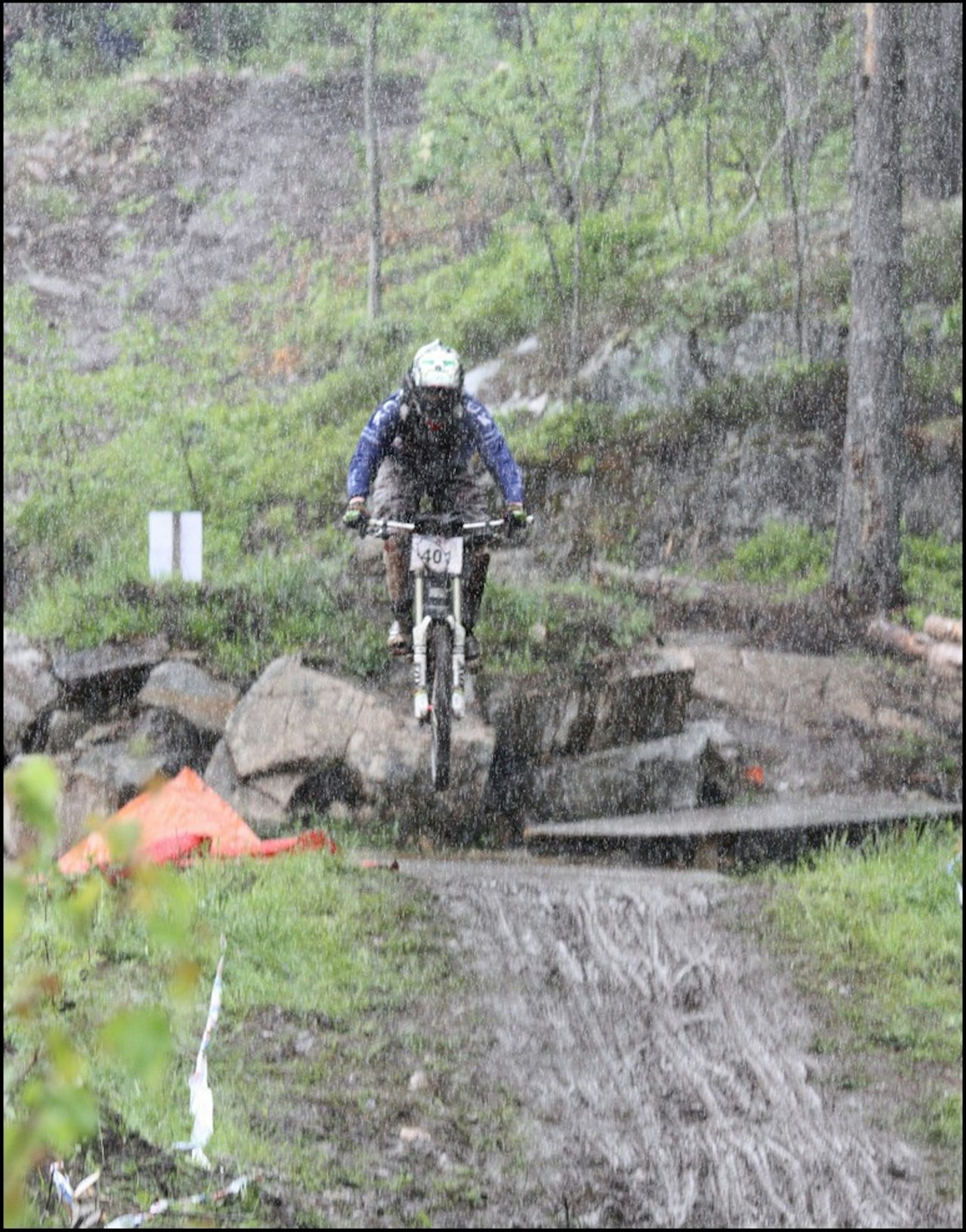 UNG OG RASK: Joachim Finne Schjøtt tok seieren i 15-16-klassen med en tid som hadde holdt til 3. plass i juniorklassen og 7. plass i senior. Alle foto: Stig Nerland UNG OG RASK: Joachim Finne Schjøtt tok seieren i 15-16-klassen med en tid som hadde holdt til 3. plass i juniorklassen og 7. plass i senior. Alle foto: Stig Nerland