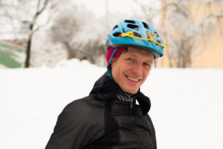 NÅR SNØEN LAVER NED: Da trives klærne fra fugu-serien best. Dette er sykkeltøy for tørre og kalde vinterdager. NÅR SNØEN LAVER NED: Da trives klærne fra fugu-serien best. Dette er sykkeltøy for tørre og kalde vinterdager.