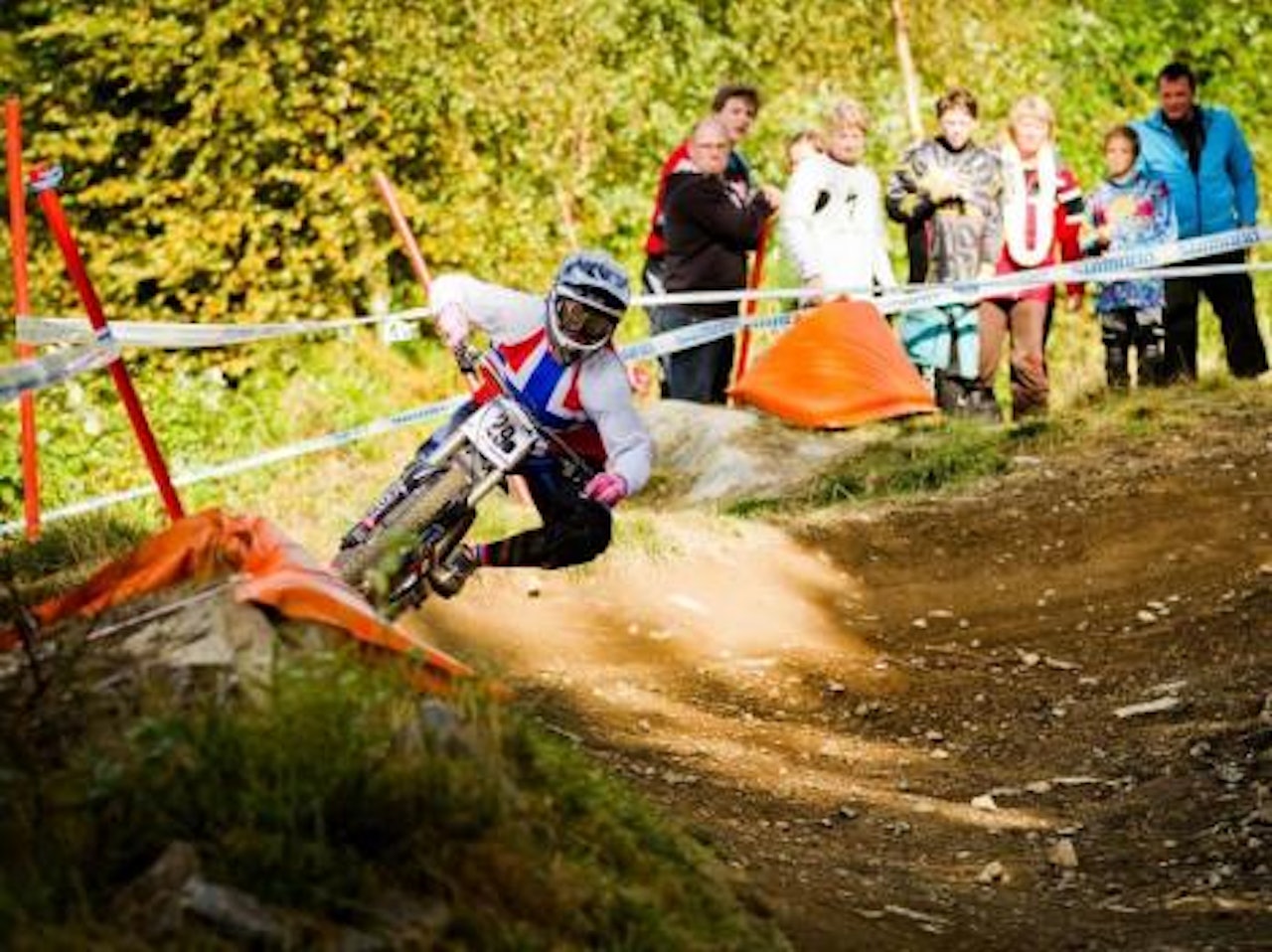 KLAR FOR VM PÅ HJEMMEBANE: Ingen ting er bedre enn å slå til på hjemmebane, særlig i et VM. Vil en av de norske syklistene sikre seg edelt metall? Foto: Sykling.no KLAR FOR VM PÅ HJEMMEBANE: Ingen ting er bedre enn å slå til på hjemmebane, særlig i et VM. Vil en av de norske syklistene sikre seg edelt metall? Foto: Sykling.no