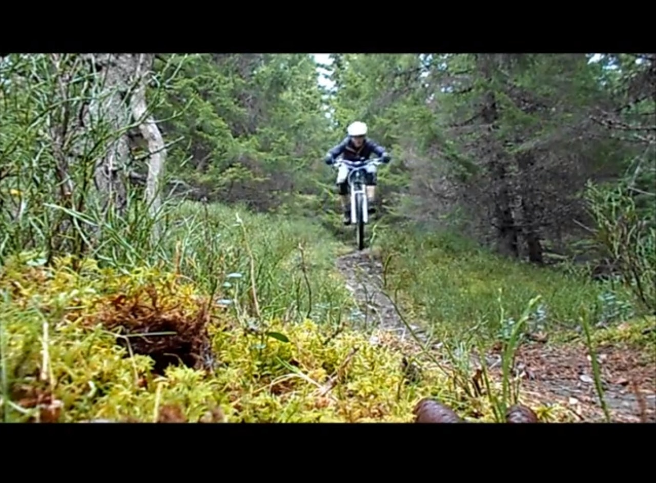 CHUCKERN Byr på action i bøtter og spann. CHUCKERN Byr på action i bøtter og spann.