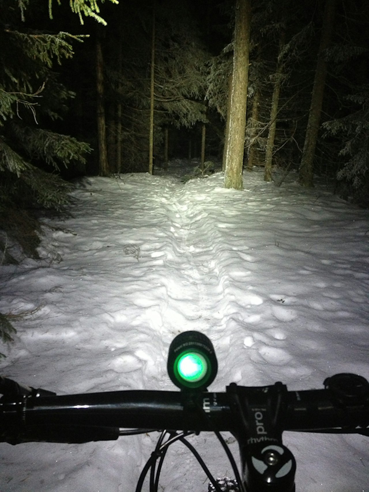 SUPERFØRE: Barlindåsen på vinterføre byr på få sporvalg, men mye moro. Foto: Knut Lønnquist SUPERFØRE: Barlindåsen på vinterføre byr på få sporvalg, men mye moro. Foto: Knut Lønnquist