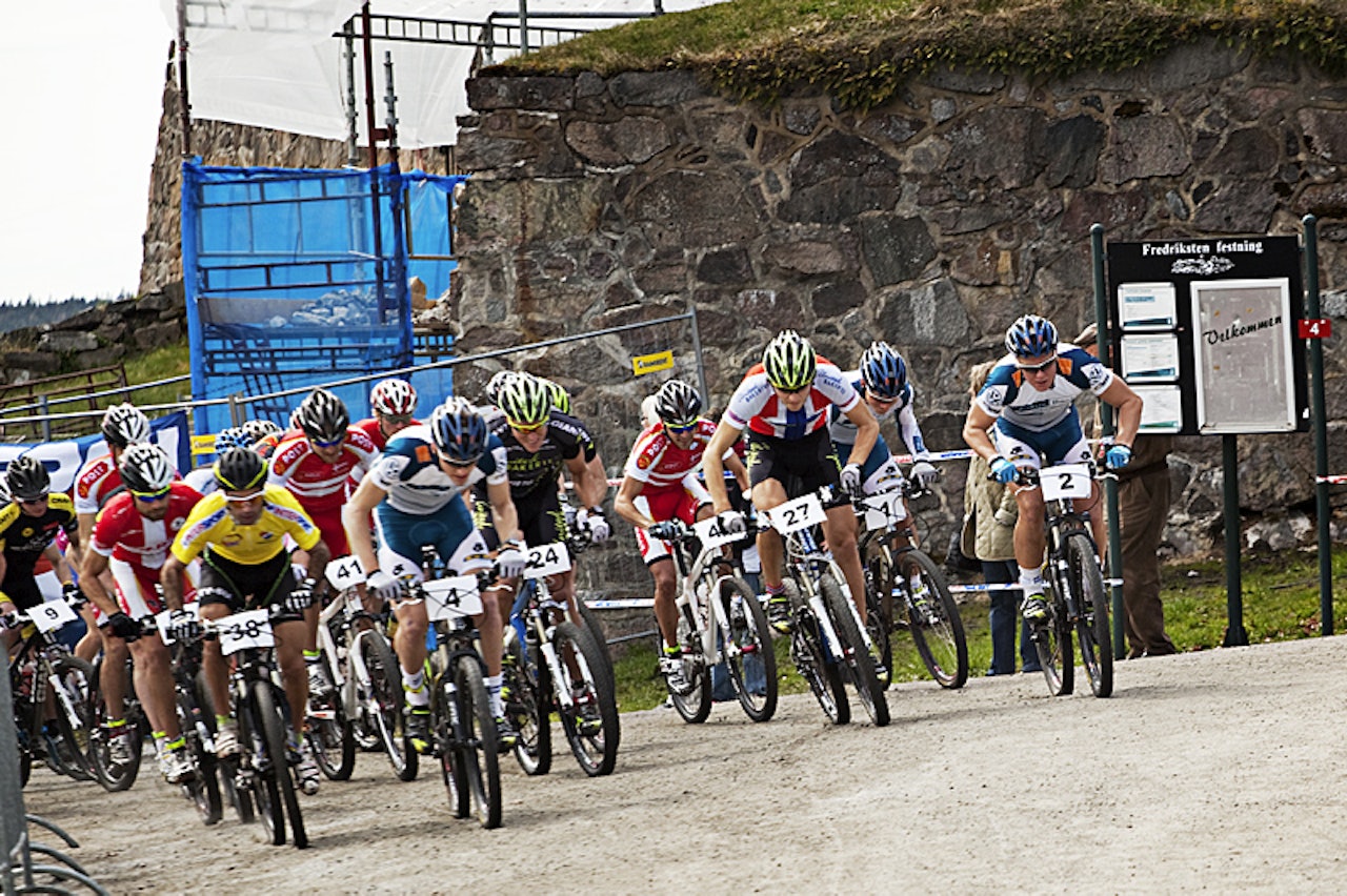 EN HELG I HALDEN: Starten på det tredje nc-rittet i rundbane-cupen. EN HELG I HALDEN: Starten på det tredje nc-rittet i rundbane-cupen.
