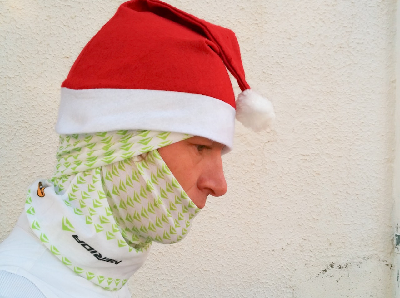 NISSETIPS: God jul ønsker fra Terrengsykkelredaksjonen med dette tipset om å holde varmen i vinter. 