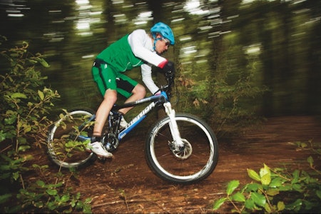 FULL FART: Øyvind Aas gir gass på en Merida One Tweny 4000. Foto: Colin Eick. FULL FART: Øyvind Aas gir gass på en Merida One Tweny 4000. Foto: Colin Eick.