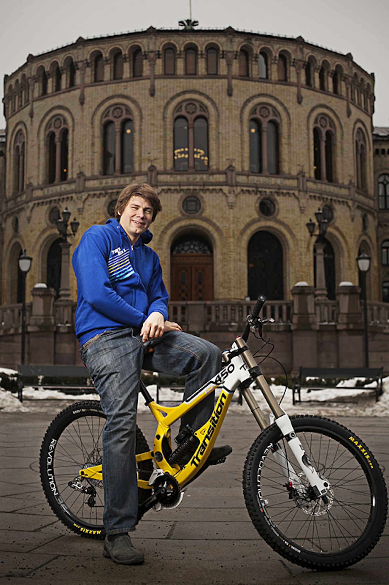 MINISTER: Hans Inge Berg selger sykkelstæsj fra leiligheten i Oslo. MINISTER: Hans Inge Berg selger sykkelstæsj fra leiligheten i Oslo.