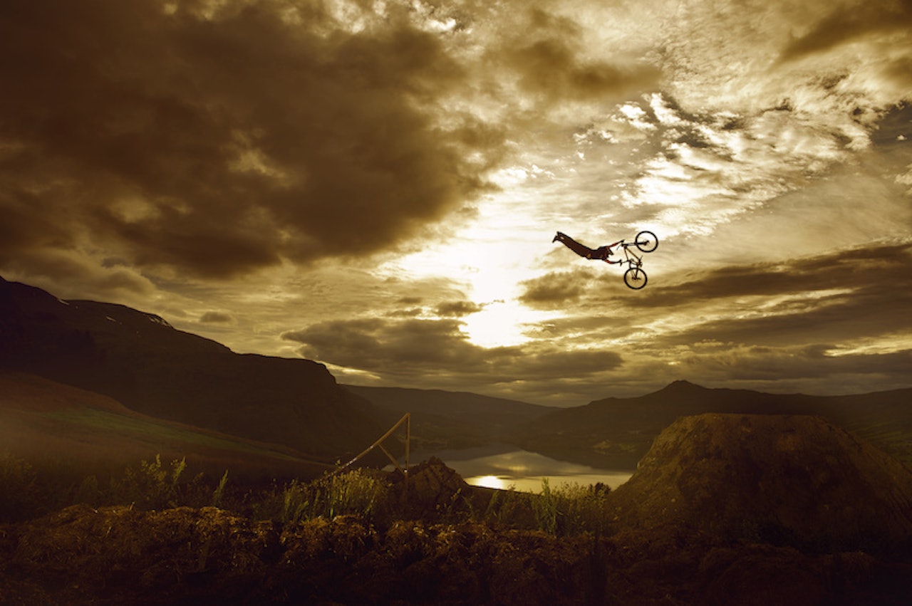 SUPERSEAT: Få tar så høye og luftige seatgrabs som Makken. SUPERSEAT: Få tar så høye og luftige seatgrabs som Makken.