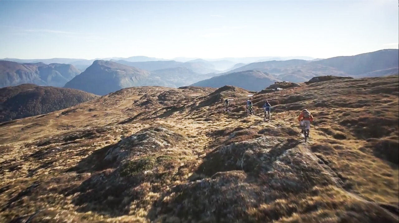 CLAIM: Jaggu mener de at Nordens beste sykkelstier ligger i Sognt også. Tja, vi skal faktisk være tilbøyelig til skrive under på. CLAIM: Jaggu mener de at Nordens beste sykkelstier ligger i Sognt også. Tja, vi skal faktisk være tilbøyelig til skrive under på.